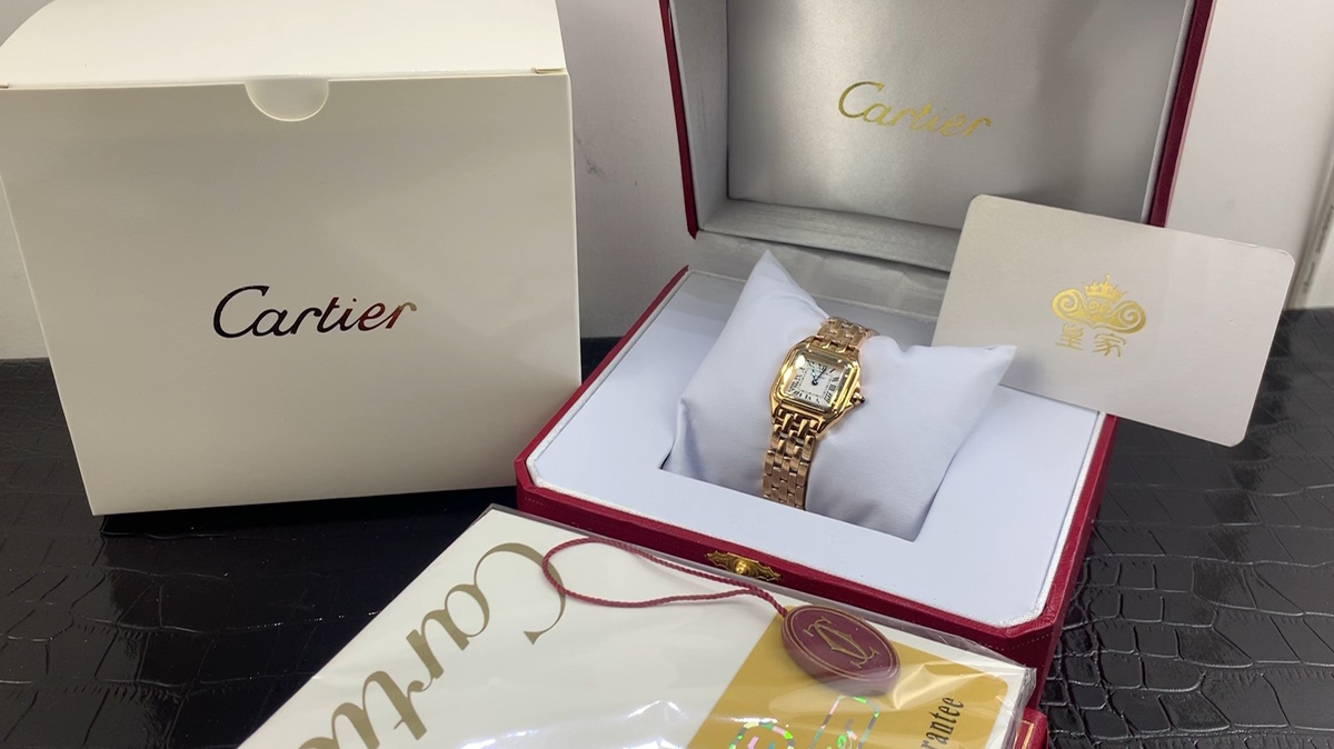 Cartier 皇家 卡地亚猎豹女表方形全玫瑰金迷你版腕表视频欣赏