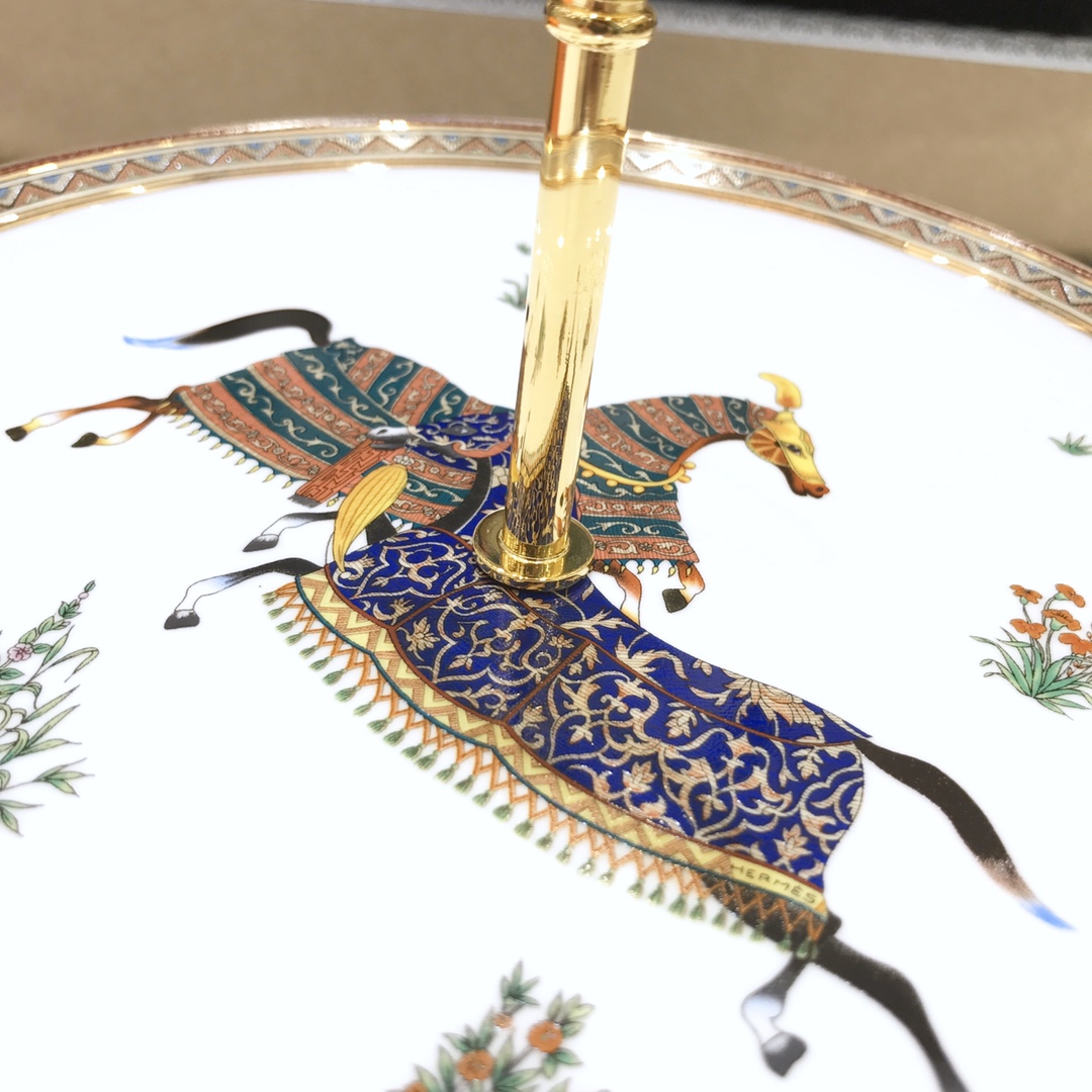 爱马仕 Hermès 高定典藏名品高定成衣时装外套连衣裙衬衫T恤 #73108646 3