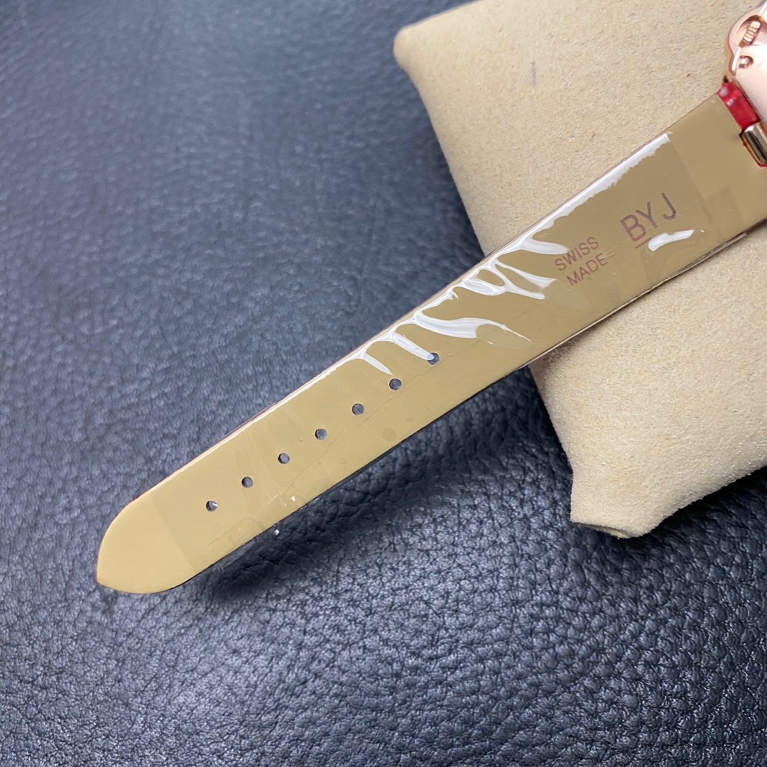 Cartier 鎏金时刻 红运相随 农历新年将至 卡地亚携限量发售的新春特别款臻品 献礼庚子年 珍贵时计印刻幸福时光