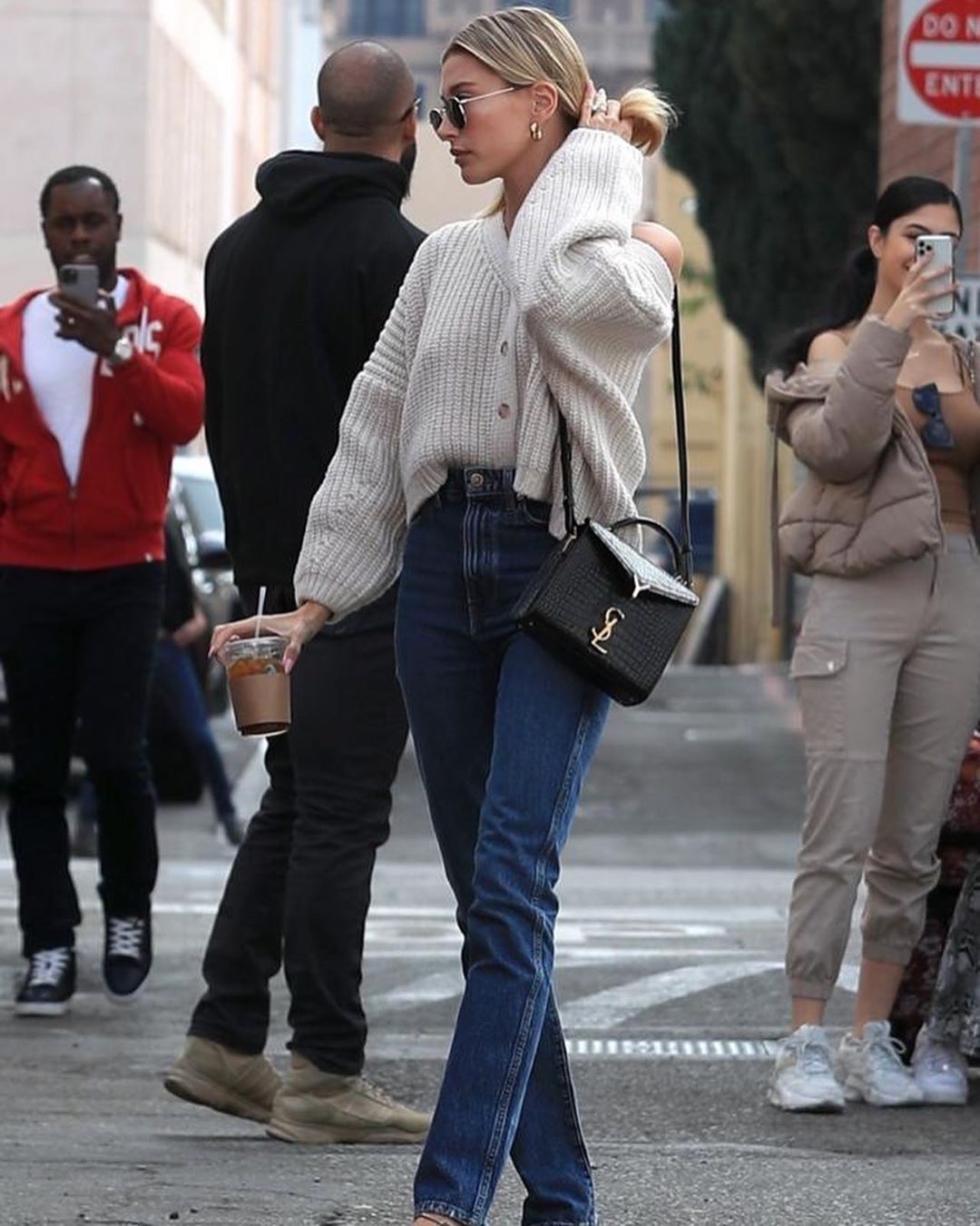 YSL 𝐂𝐚𝐬𝐬𝐚𝐧𝐝𝐫𝐚 Mini 20CM 鳄鱼纹手拎包 602716黑色/金扣