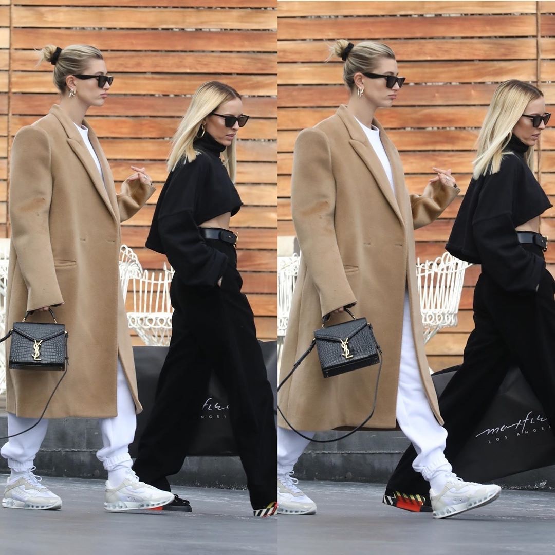 YSL 𝐂𝐚𝐬𝐬𝐚𝐧𝐝𝐫𝐚 Mini 20CM 鳄鱼纹手拎包 602716黑色/金扣