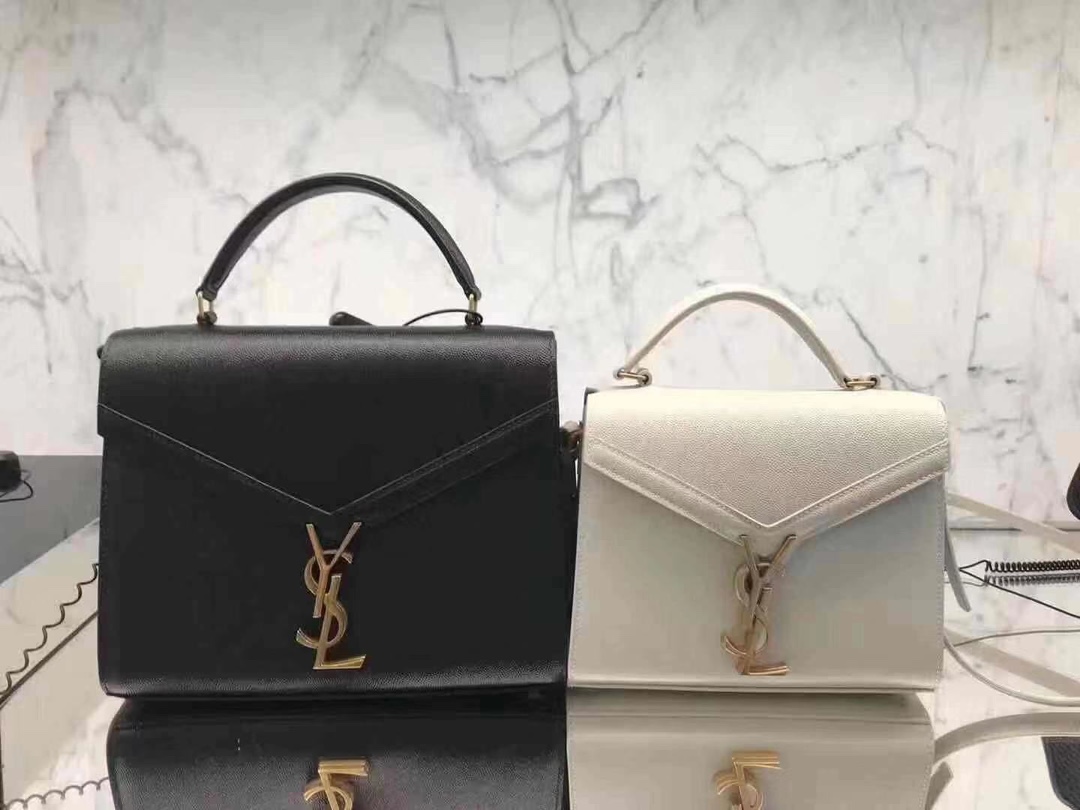 YSL 𝐂𝐚𝐬𝐬𝐚𝐧𝐝𝐫𝐚 Mini 20CM 鱼子酱纹手拎包 602716白色/金扣