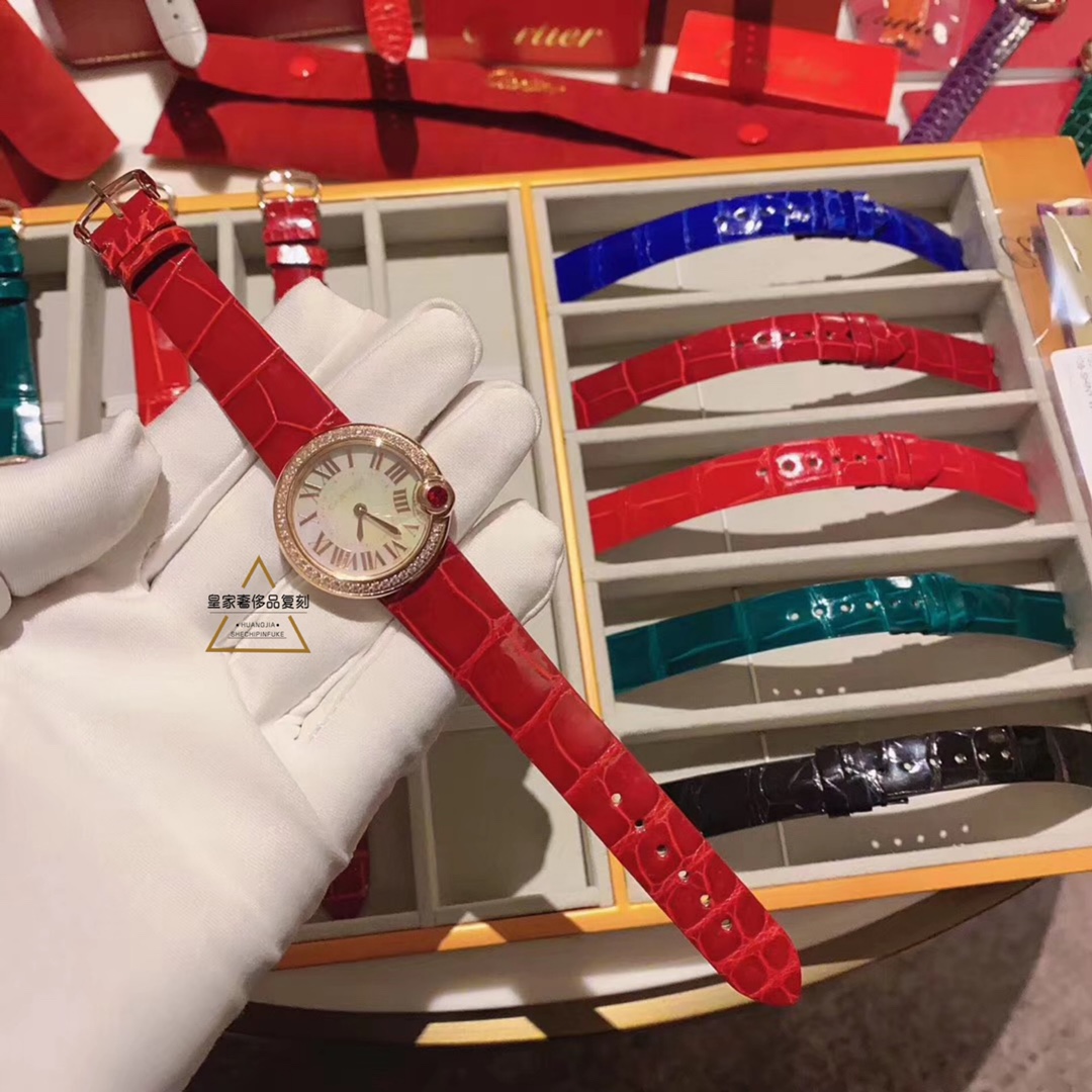 Cartier 卡地亚告白气球，多种颜色鳄鱼皮选择，完美之物，无任何 的女表