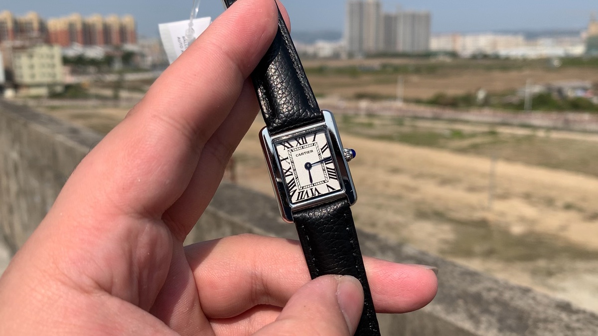 Cartier 卡地亚坦克系列女款腕表视频欣赏