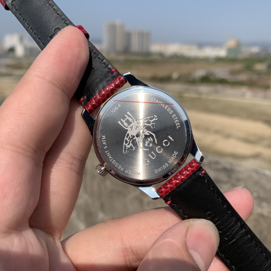 Gucci 古驰双G大红贝壳红女表腕表