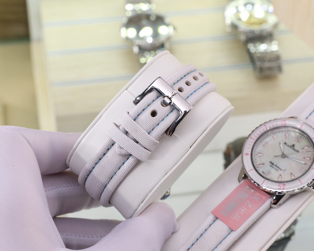 2020 Valentine’s Women’s Wristwatch: Elegant, Durable, and Timeless Beauty - 图片 9