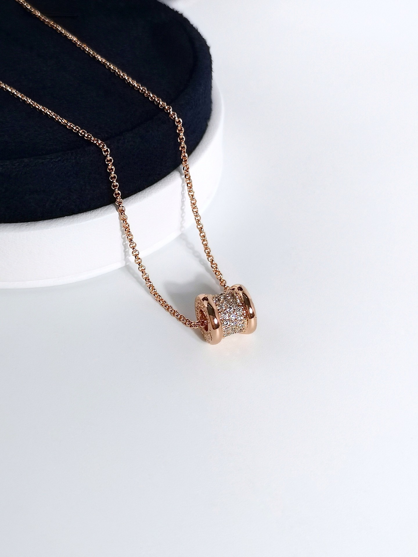 Bvlgari Jewelry Necklaces & Pendants Rose Gold Mini