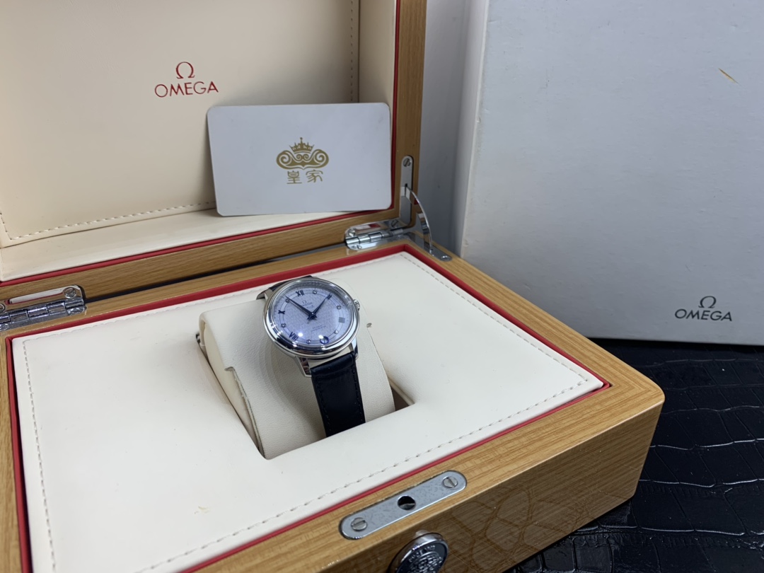 Omega 皇家 欧米茄蝶飞系列轨道女款腕表