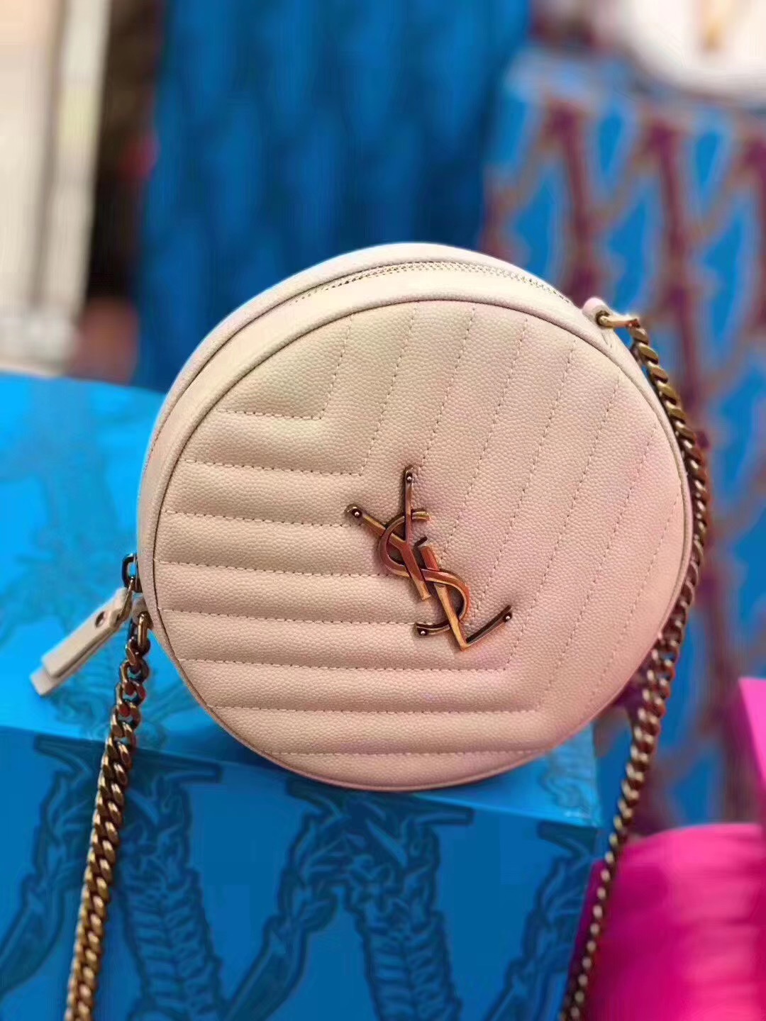 Saint laurent Ysl 最新VINYLE鱼子酱小圆包 610436白色