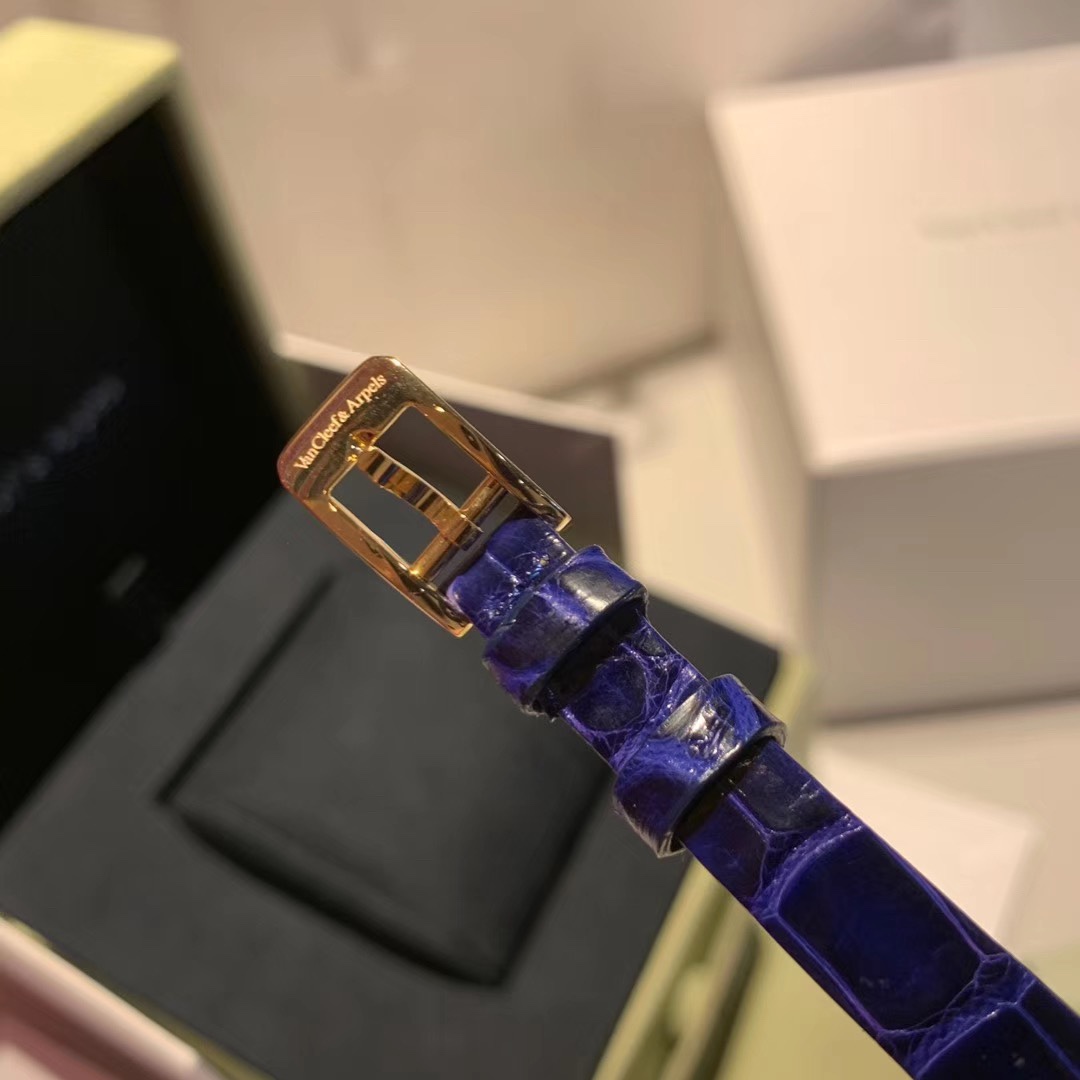 Van Cleef & Arpels 2020年最新品梵克雅宝“Sweet Alhambra ”系列表达幸运、健康、财富、爱慕等美好寓意 “每一分每一秒幸运相随” 重新诠释护身符一般的四叶草