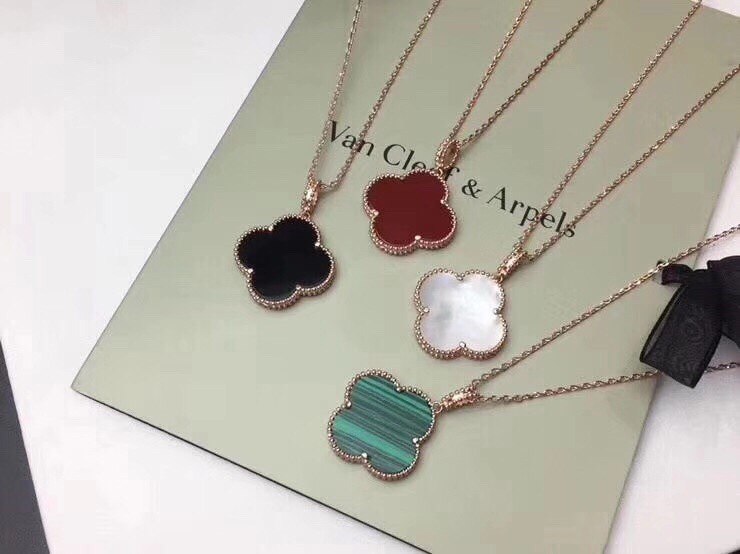 Van Cleef & Arpels Haute Joaillerie Fine Jewelry Earrings Necklace Ring 2