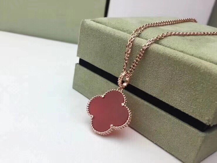 Van Cleef & Arpels Haute Joaillerie Fine Jewelry Earrings Necklace Ring 4