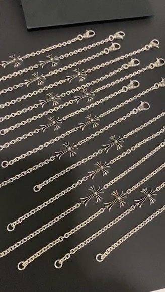 Chrome Hearts 克罗心Chrome Hearts哥特纯银S925 明星大爱 热捧……十字架 手链、EXO韩国演唱组合边伯贤同款克罗心产品