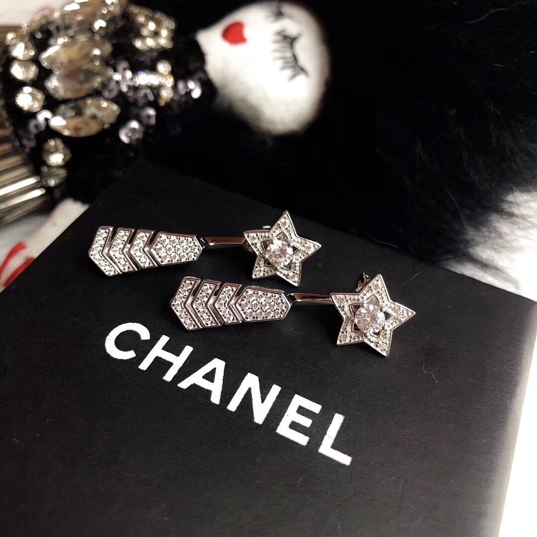 Chanel小香早春新款星星流星耳钉
