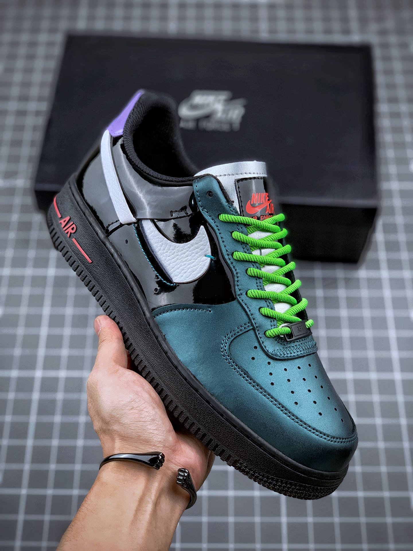 140 Air Force 1 ’07 Vandalized  解构空军 小丑 黑绿漆皮  CT7359-001