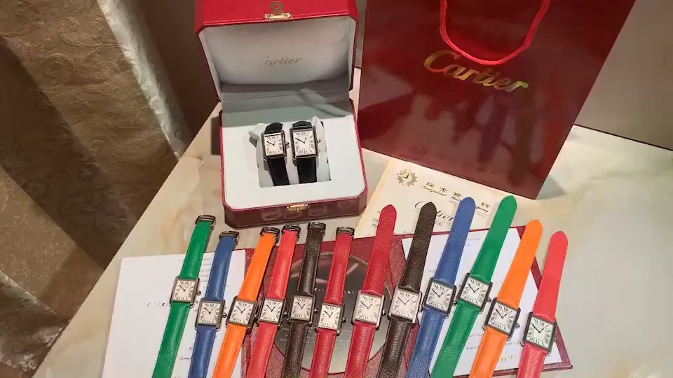 Cartier 卡地亚Tank坦克系列方型石英女表手表