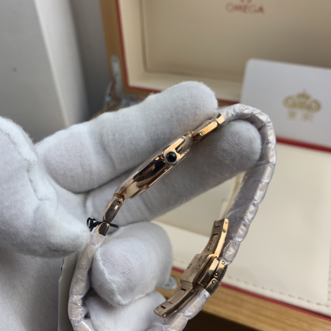 Armani 皇家 阿玛尼全玫瑰金女款腕表