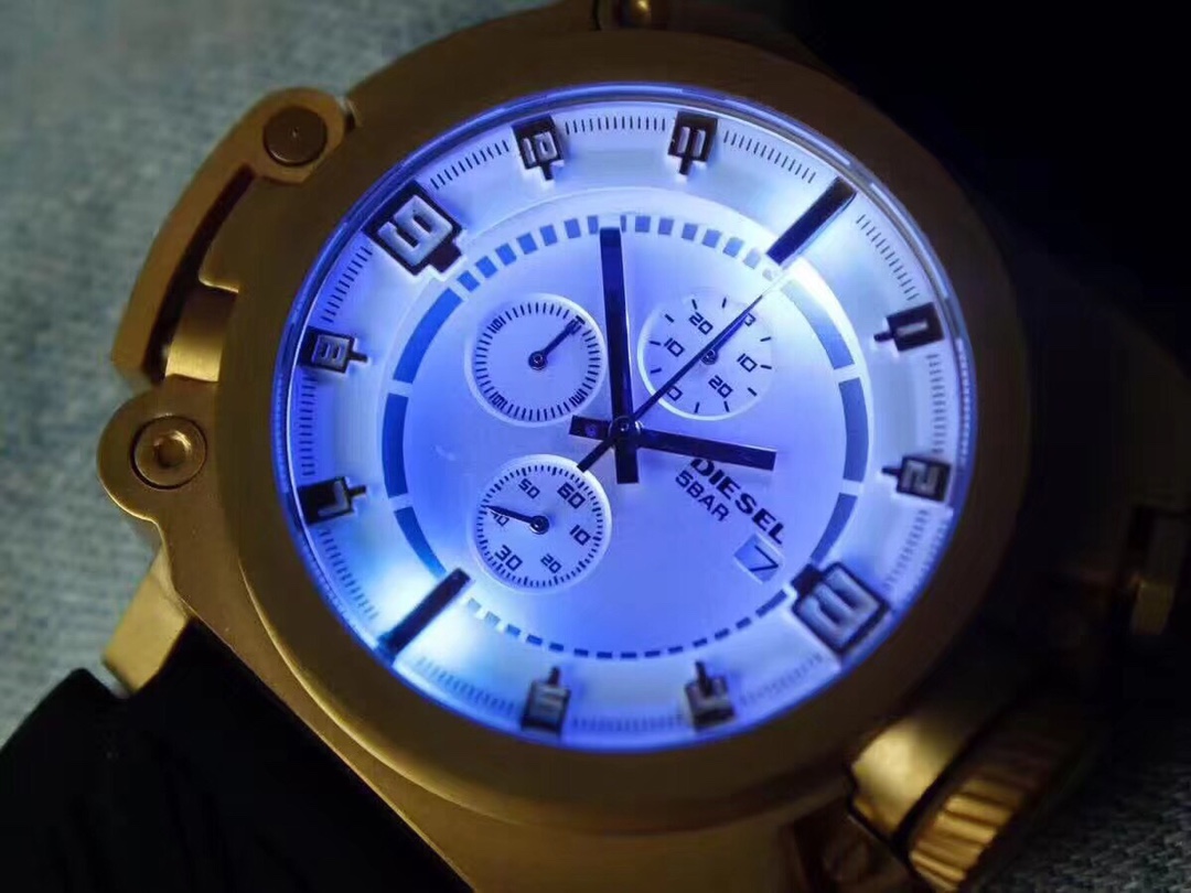 Diesel Batman Limited Edition Watch: Bold Design, Super Cool Nightlight, Unique Style.