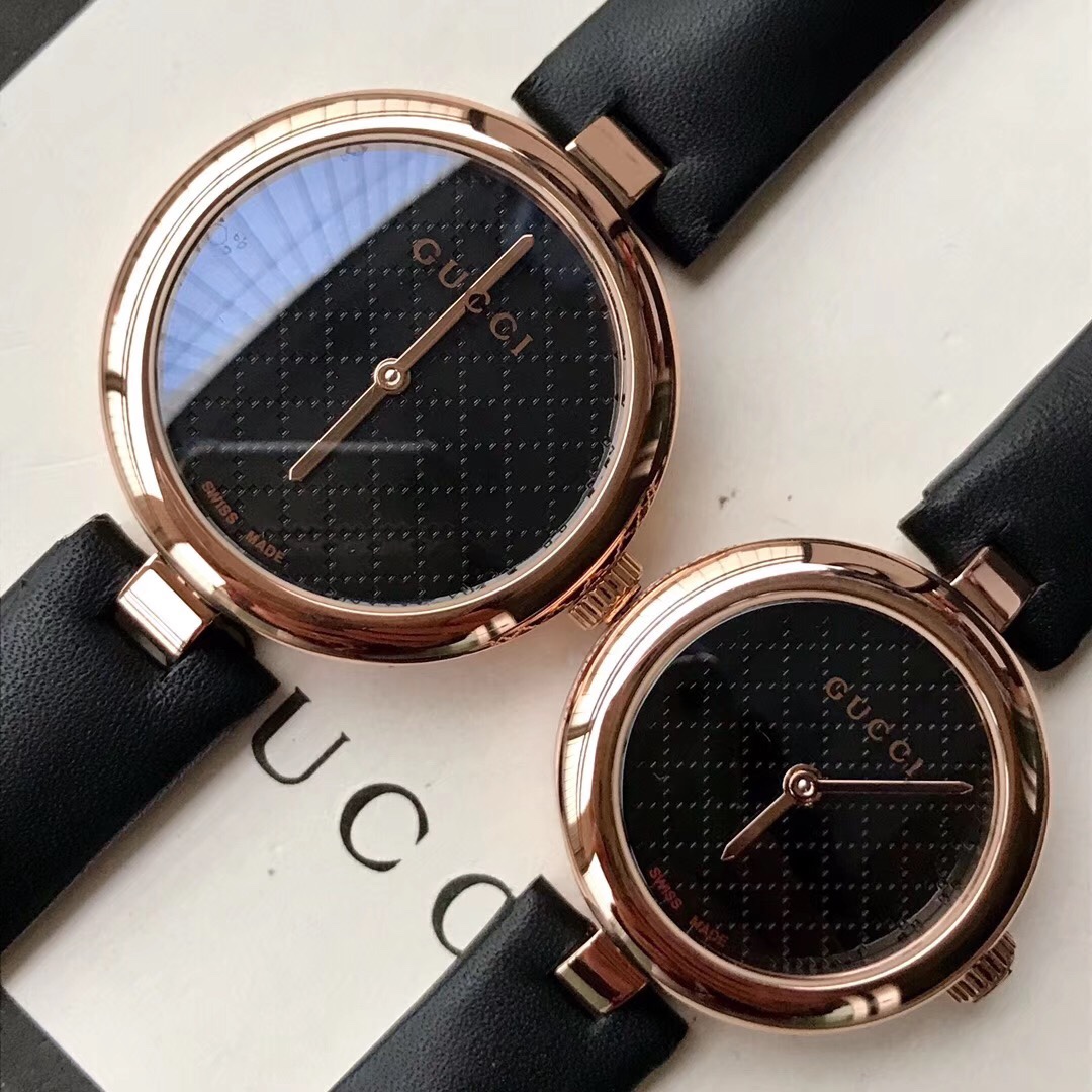 Gucci 古驰双G ，小巧玲珑女表，大号～32mm小号～27mm表径，侧面做工非常 ， 不可及