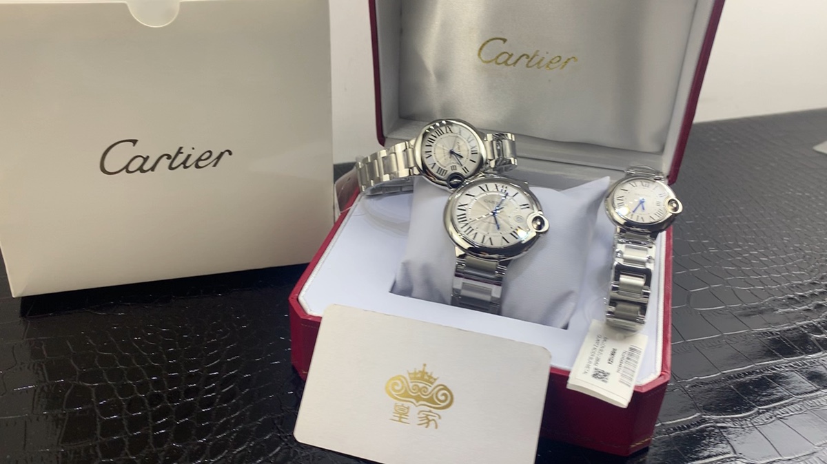 Cartier 卡地亚大小中蓝气球，尺寸28mm，33mm，42mm