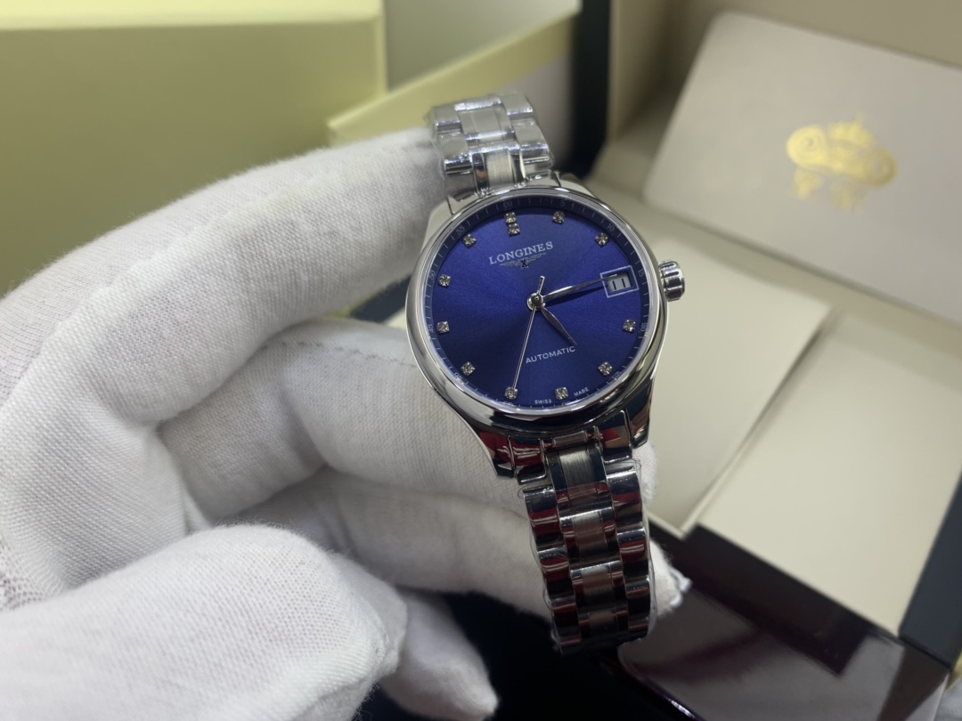 Longines 皇家 浪琴军旗系列女款腕表