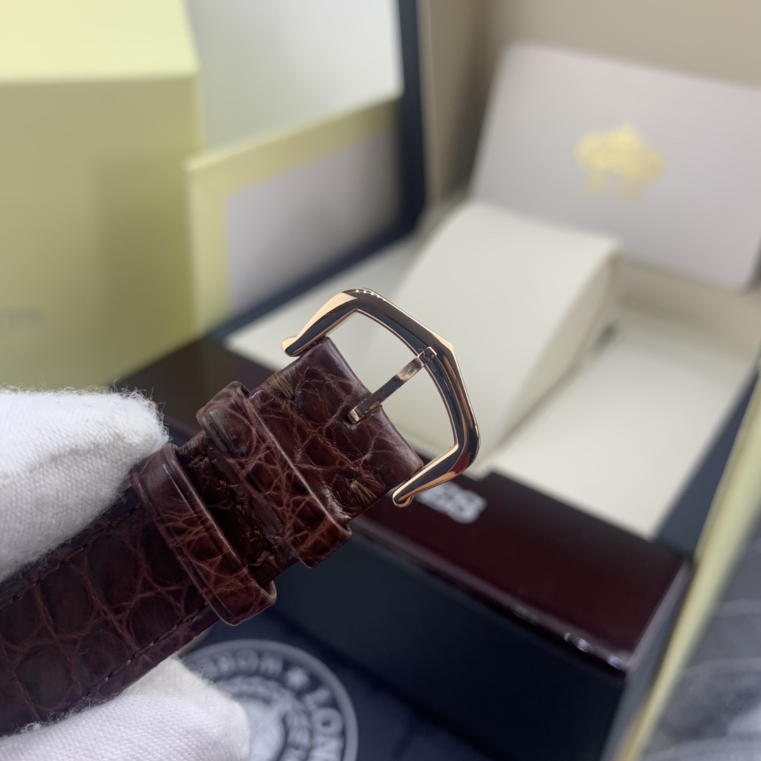Cartier 皇家 卡地亚坦克女款玫瑰金表壳腕表