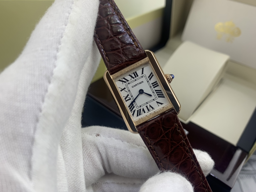 Cartier 皇家 卡地亚坦克女款玫瑰金表壳腕表