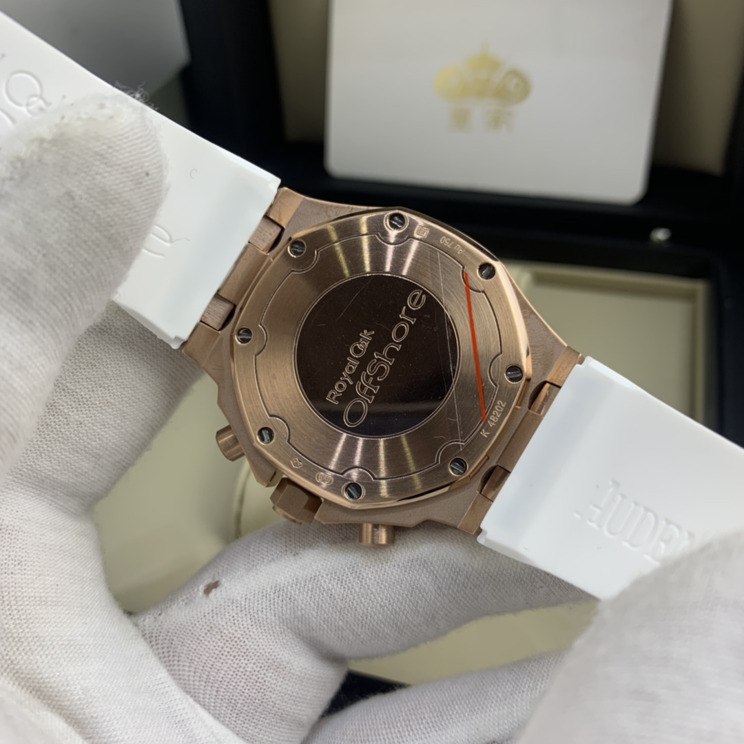 Audemars Piguet 皇家 爱彼女款镶钻腕表