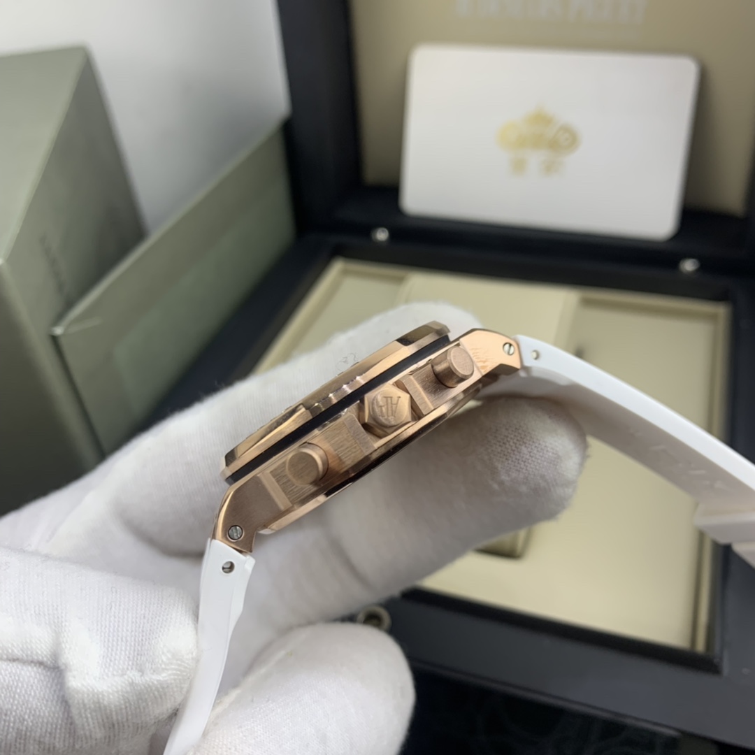 Audemars Piguet 皇家 爱彼女款镶钻腕表
