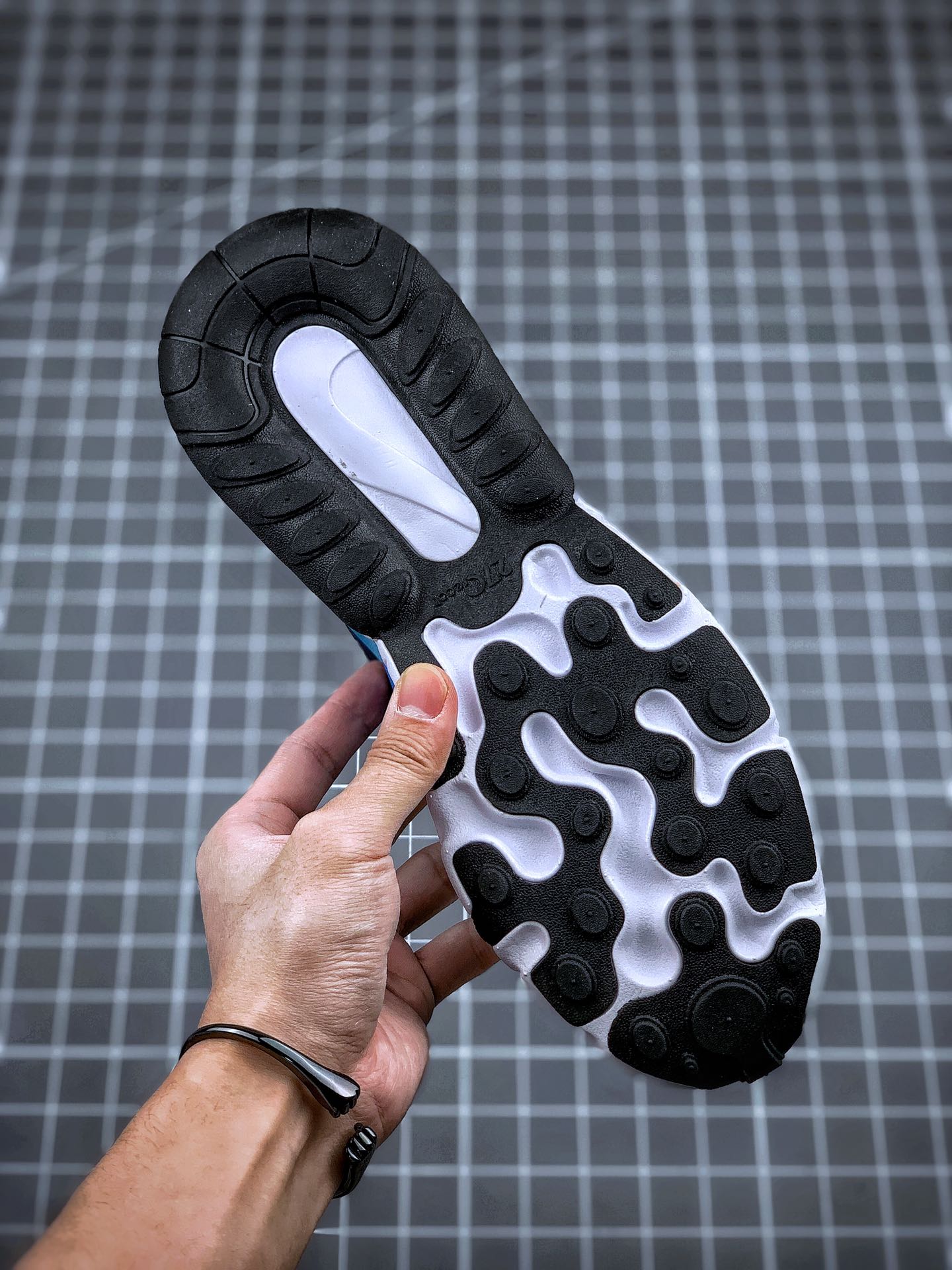 130 史诗级  持续输出   Air Max 270 React  原盒二维码原标 扫描秒进官网