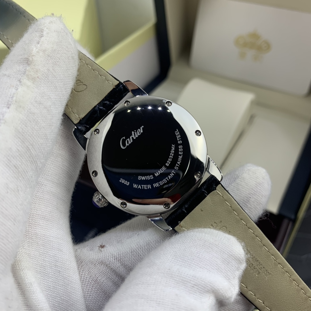Cartier 皇家 卡地亚伦敦系列女款腕表