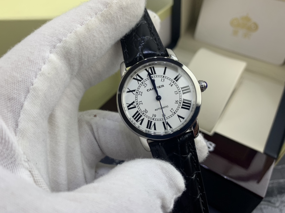 Cartier 皇家 卡地亚伦敦系列女款腕表