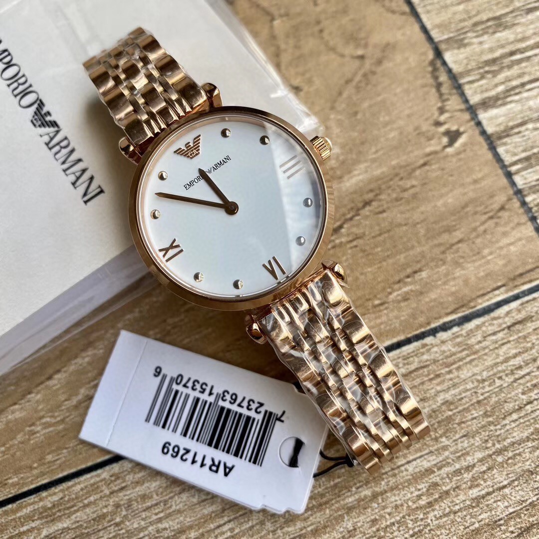 Armani 阿玛尼一系列女表腕表，尺寸32mm