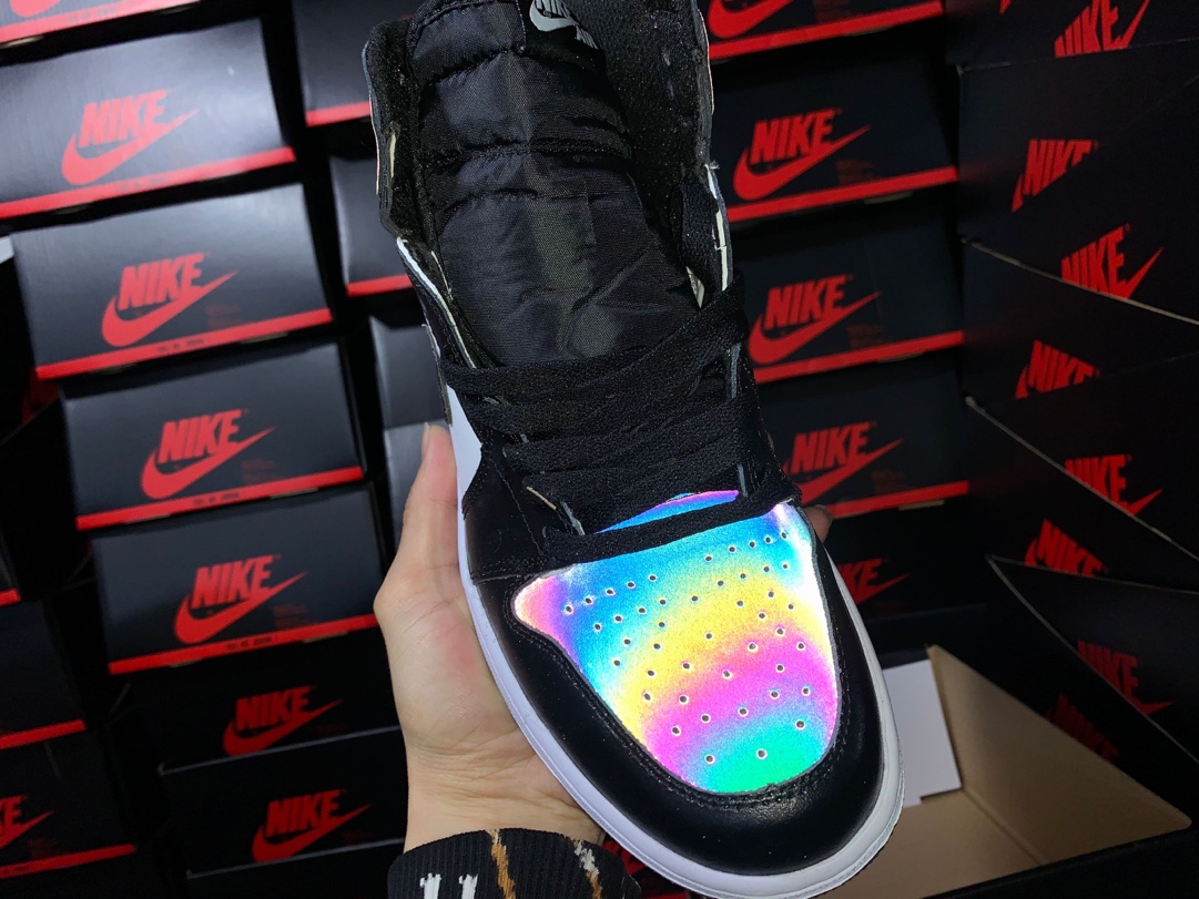 爆款  130 公司级 Air Jordan 1 Mid AJ1 黑绿松石变色龙篮球鞋 BQ6472-009