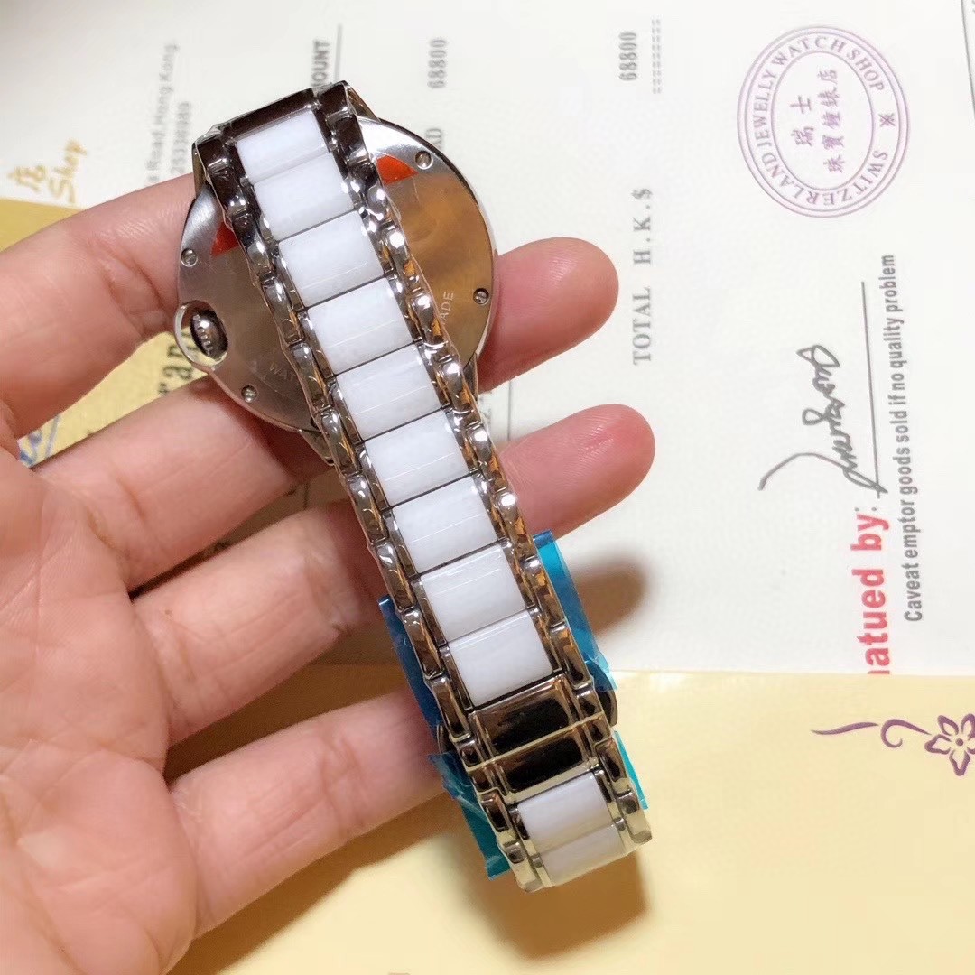Cartier 奢华版 陶瓷间钢女款腕表 惯有的优雅演绎 表带钢间陶瓷 采用氧化锆陶瓷