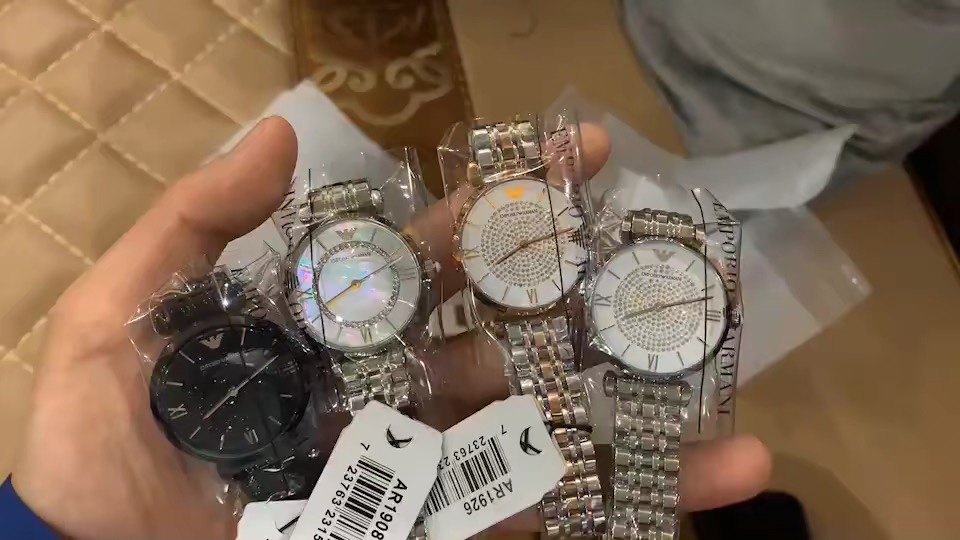 Armani 阿玛尼满天星系列女款腕表视频欣赏