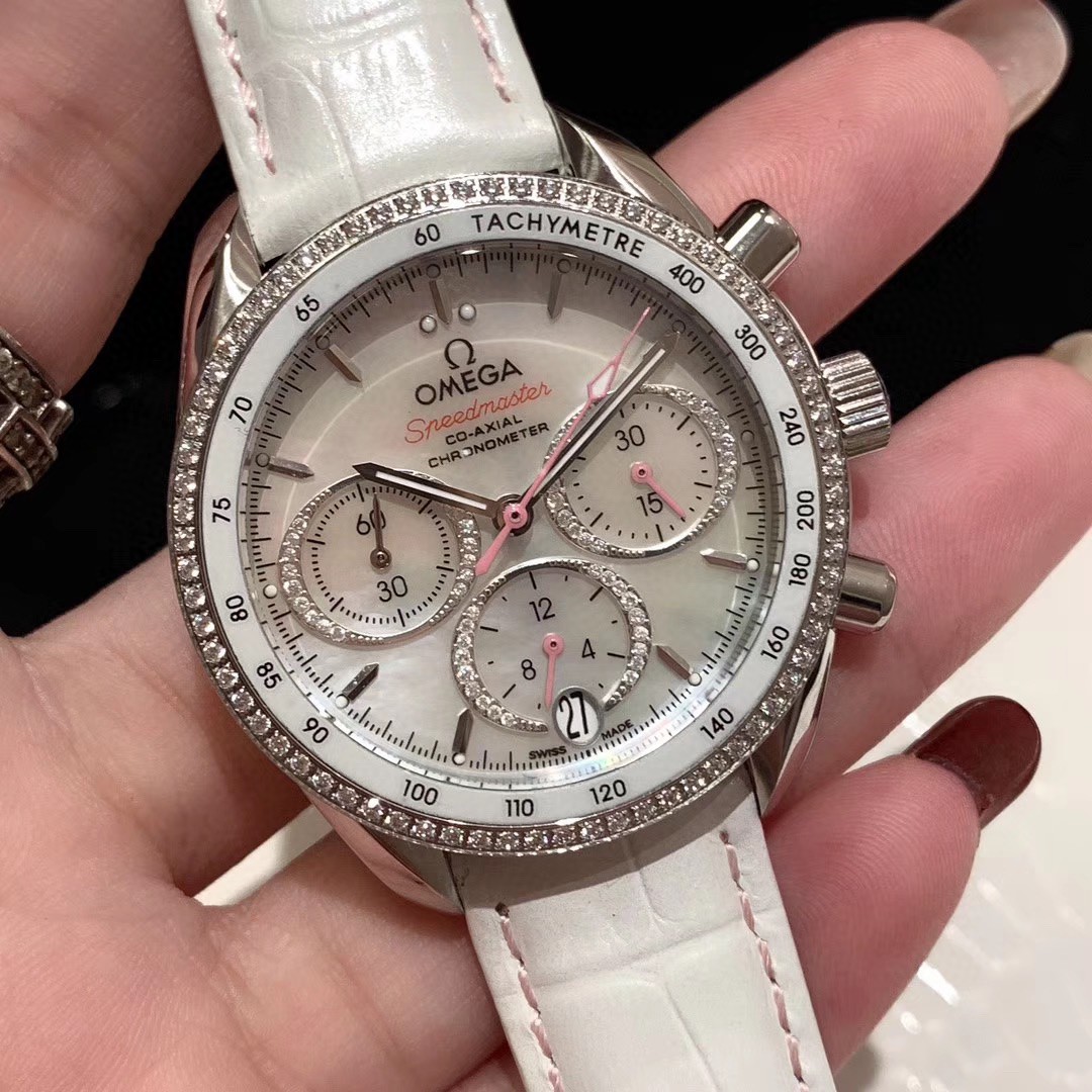 Omega 欧米茄六针超霸系列女款腕表
