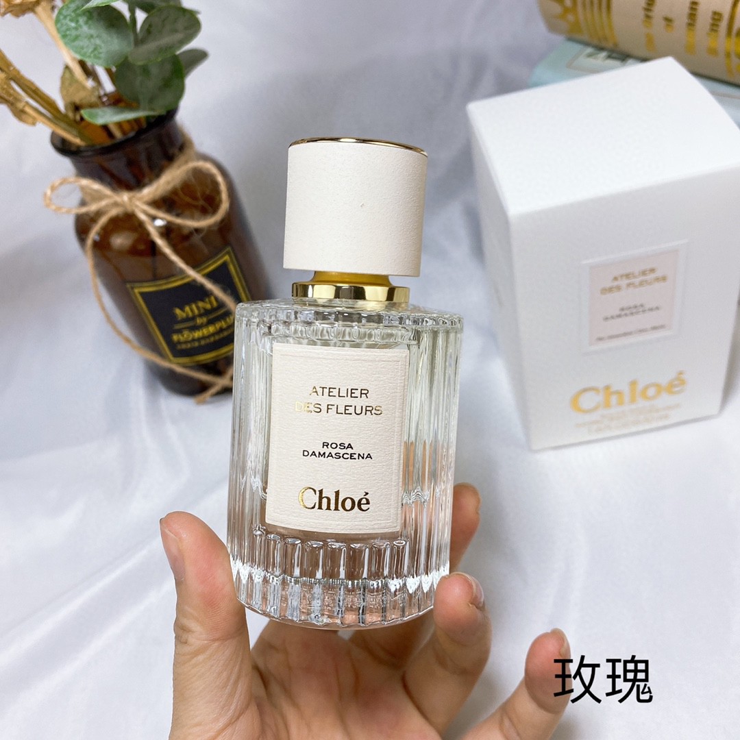 Chloé Atelier des Fleurs Rosa Damascena Eau de Parfum - 50ml 2 i1583390165 7246 1