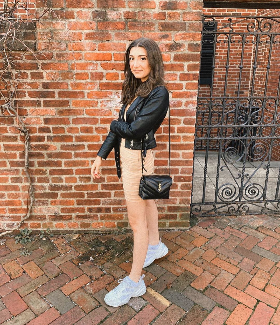 YSL LouLou 20CM 迷你斜挎包 467072黑色/金扣