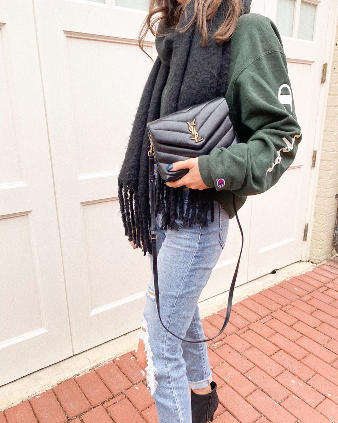 YSL LouLou 20CM 迷你斜挎包 467072黑色/金扣