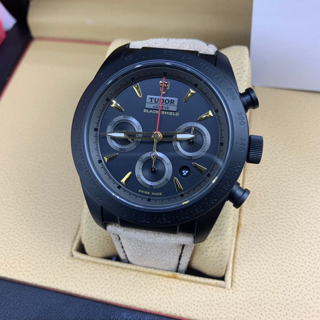 Tudor 皇家 帝舵FASTRIDER BLACK SHIELD系列男款陶瓷腕表