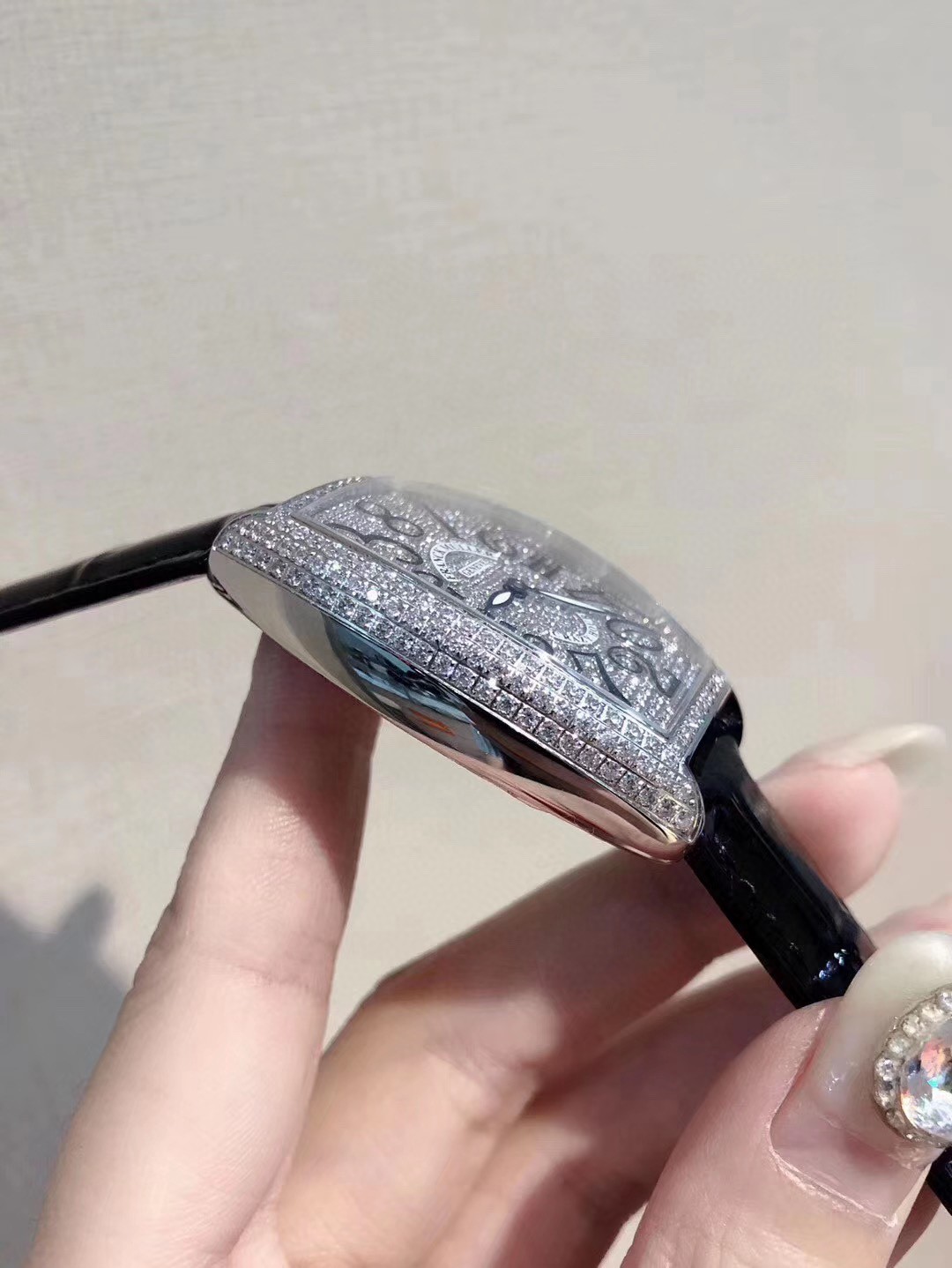 Unknown 法兰克穆勒 Franck Muller 疯狂时间 奢华 是世界知名的高级腕表品牌⌚