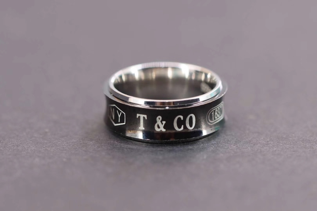 Tiffany & Co. Tiffany&Co. 1037钛金戒指