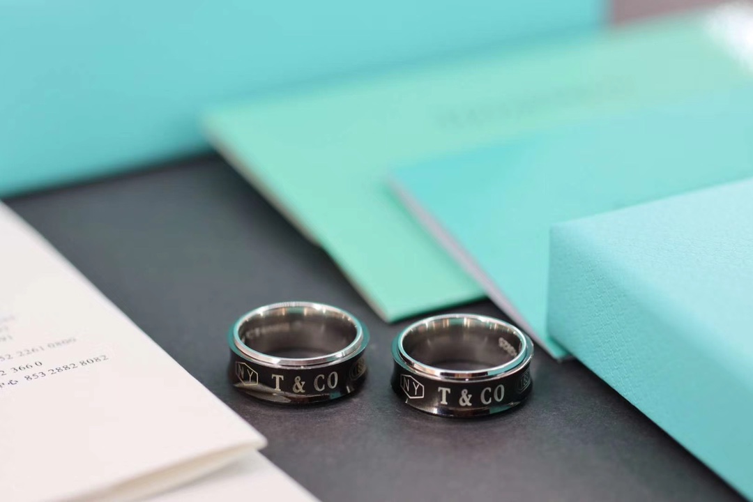 Tiffany & Co. Tiffany&Co. 1037钛金戒指
