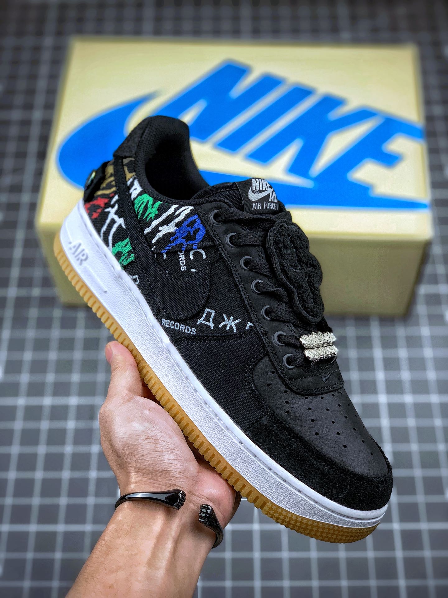 小红书爆款出货 180 原盒官方纯原版本   Travis Scott x Air Force 1  TS超限量联名 全网独家首发曝光