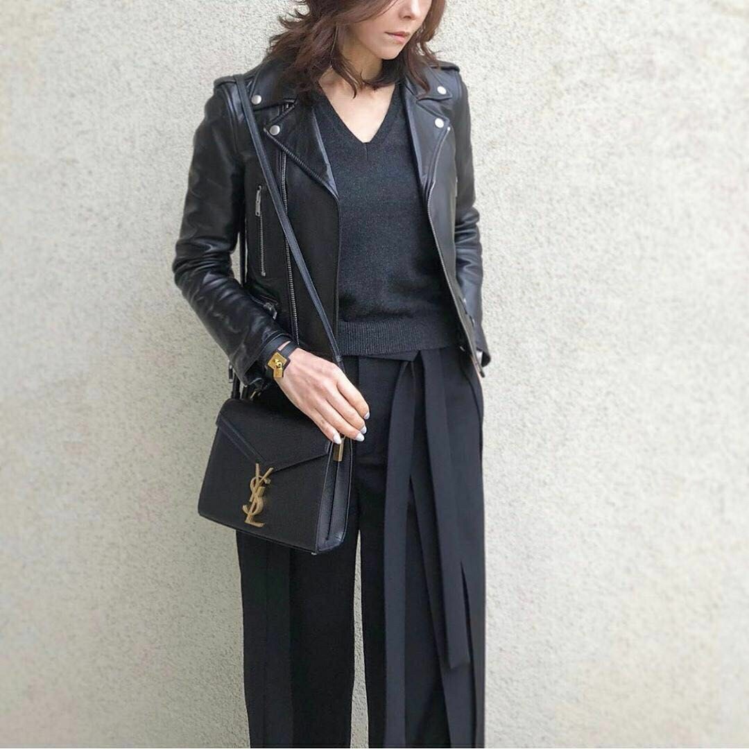 YSL 𝐂𝐚𝐬𝐬𝐚𝐧𝐝𝐫𝐚 Mini 20CM 鱼子酱纹手拎包 602716黑色/金扣