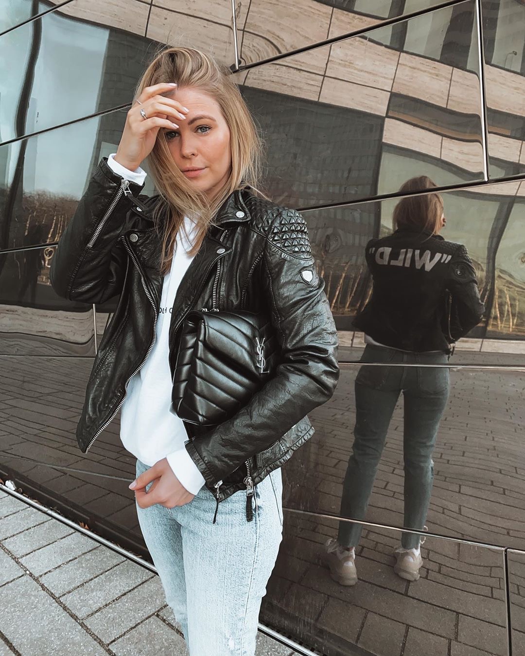 YSL LOULOU 23CM Y型绗缝链条包 494699黑色/银扣