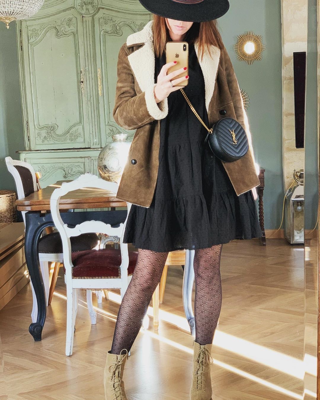 Saint laurent Ysl 最新VINYLE鱼子酱小圆包 610436黑色