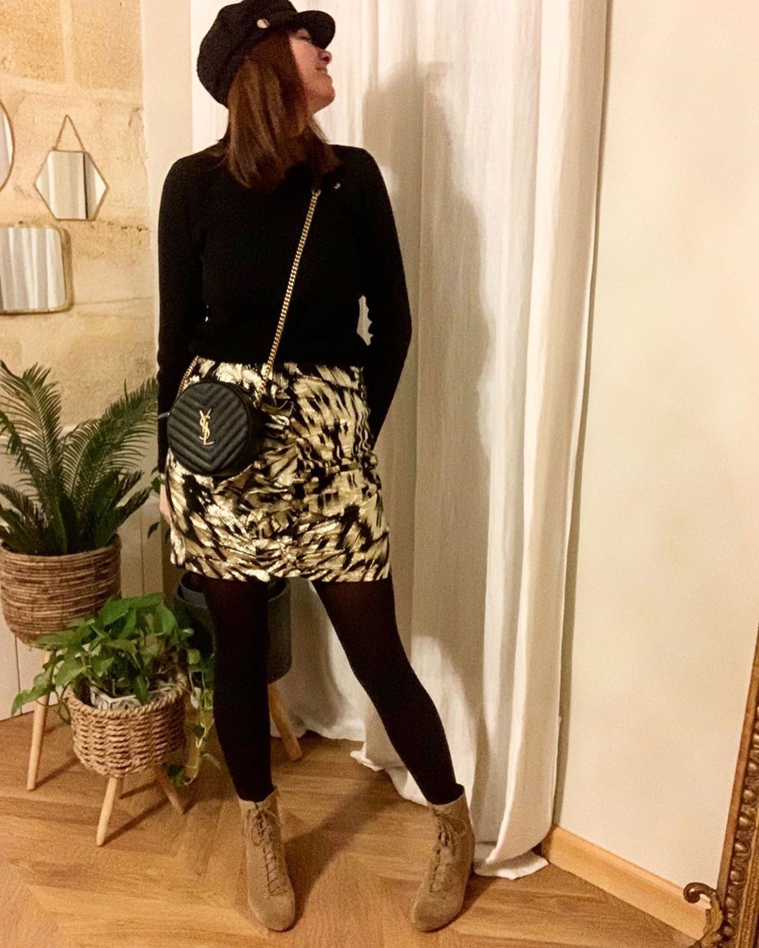 Saint laurent Ysl 最新VINYLE鱼子酱小圆包 610436黑色