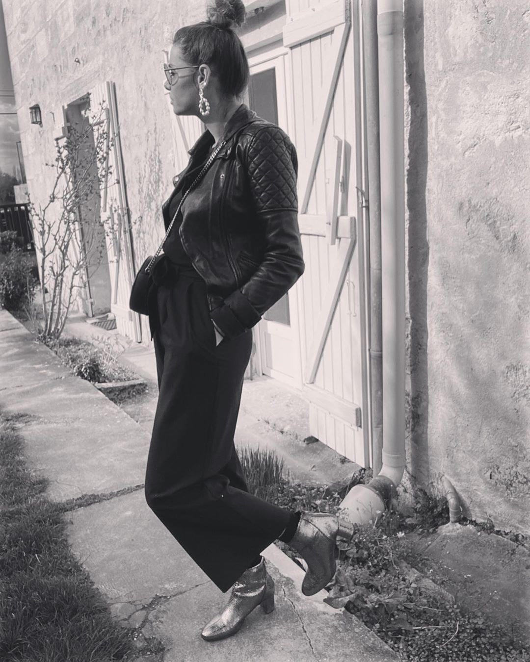 Saint laurent Ysl 最新VINYLE鱼子酱小圆包 610436黑色